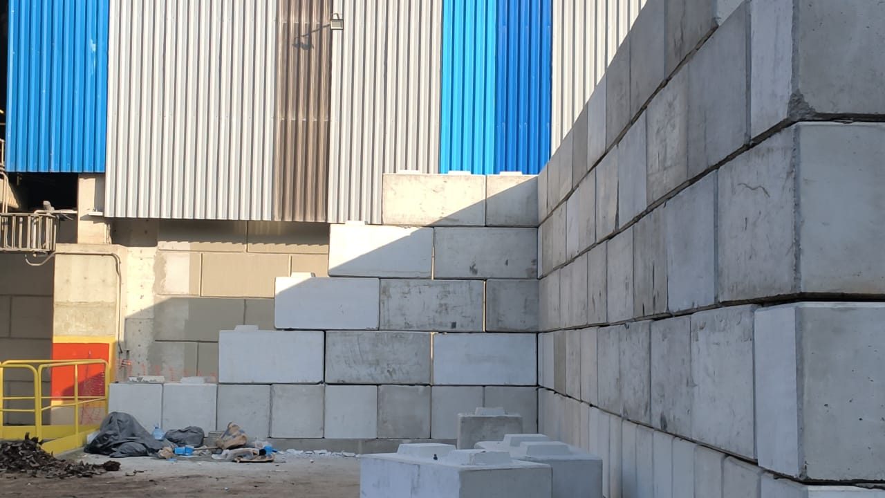 Votorantim Cimentos — Fabricação de bloco Lego